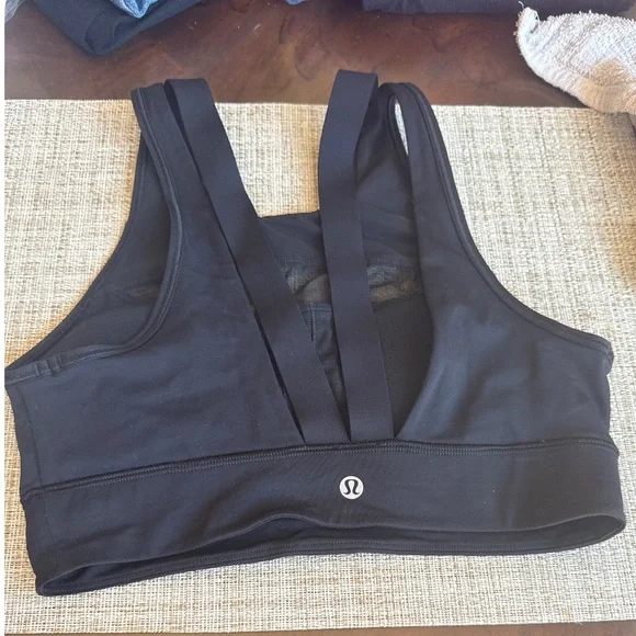 Lululemon Athletica Black and White Athletic Shorts and sport bra bundle. Athletic Shorts